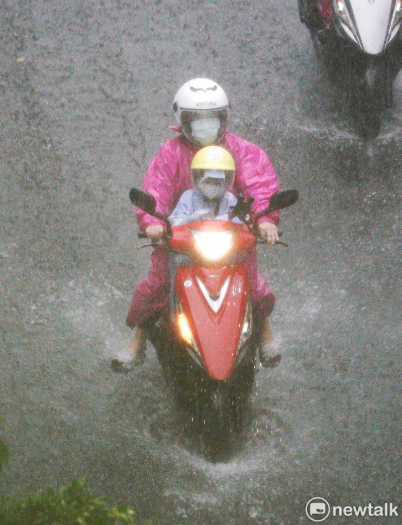 週末全台雷雨襲擊！專家預警冰雹強陣風將至