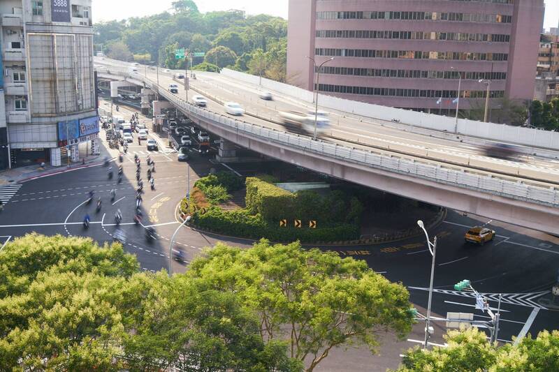 台北市公館圓環拆除工程提前！地下道暑假封填 交通難題迎解