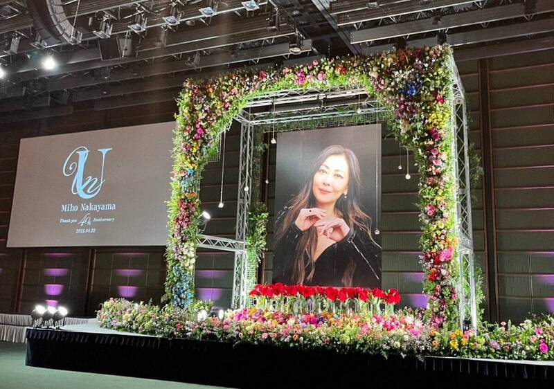 中山美穗告別式星光熠熠 小泉今日子淚訴深情悼詞