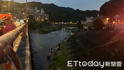 新北瑞芳橋驚魂！女子墜河險被沖走 路人與警消聯手救援