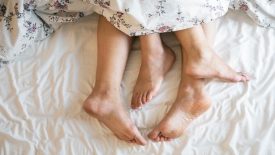醫師偷情女病患30次，鹹濕對話曝光！贈妻千萬房產贖罪，小三最終免賠