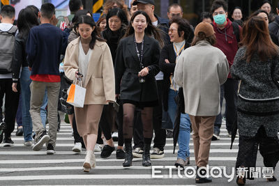 台北罕見「濕度8%」打破40年紀錄 一票人崩潰:靜電到懷疑人生