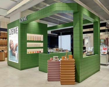 LOEWE與Diptyque推出全新香氛體驗：從自然到城市的感官之旅