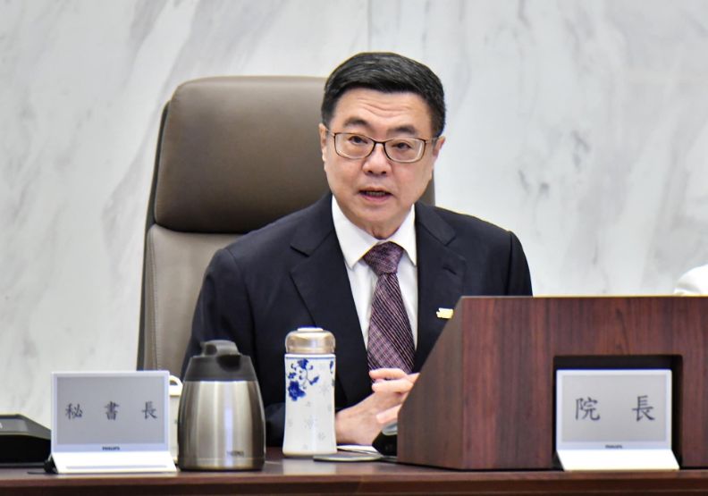 行政院長卓榮泰宣布軍公教加薪3%何時入帳