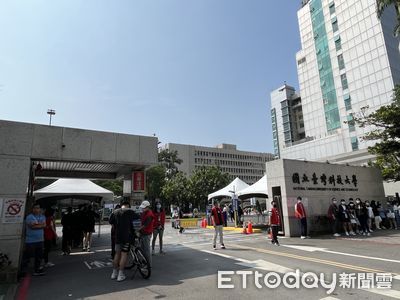統測報名創新低，凱道交管影響考生出行，務必提早出門