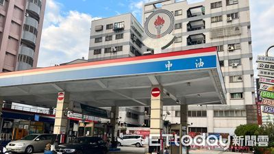 油價兩樣情 下周汽油每公升擬降0.2元、柴油漲0.2元