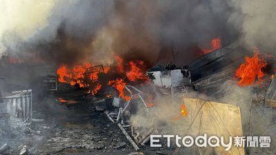 快訊/新北金山資源回收場火警 2犬遭燒死