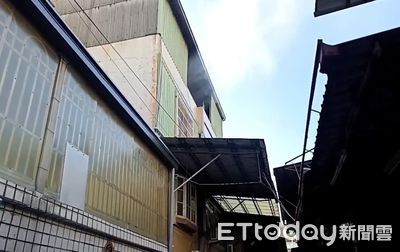 快訊/台南民宅清晨竄火!4樓佛堂狂冒濃煙 1男雙手臂燙傷送醫