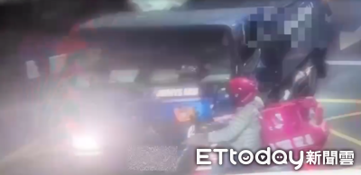 驚悚！台北回收車撞倒女外送員 機車與人捲入車底哀號
