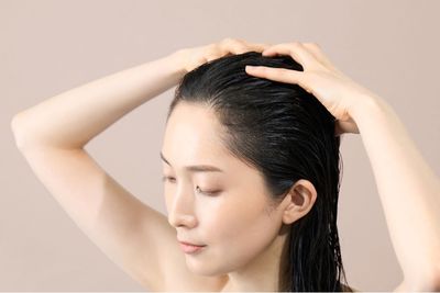三款頂級秀髮養護產品推薦：從髮根到髮尾，讓你輕鬆擁有健康豐盈秀髮