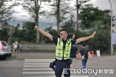 「東海岸郭富城」警官吳念橋成慢食節焦點 推廣交通安全獲民眾熱捧