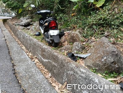 嘉義台3線驚魂！60歲騎士過彎失控自摔水溝 頭部重創不治