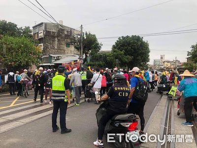 大甲媽遶境引發交通大塞車 虎尾警方緊急公布管制措施