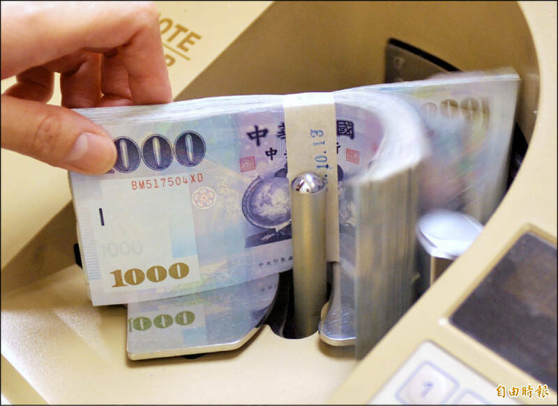 立院財委會24日排審普發現金 政院人士:秉持正面態度持續研議