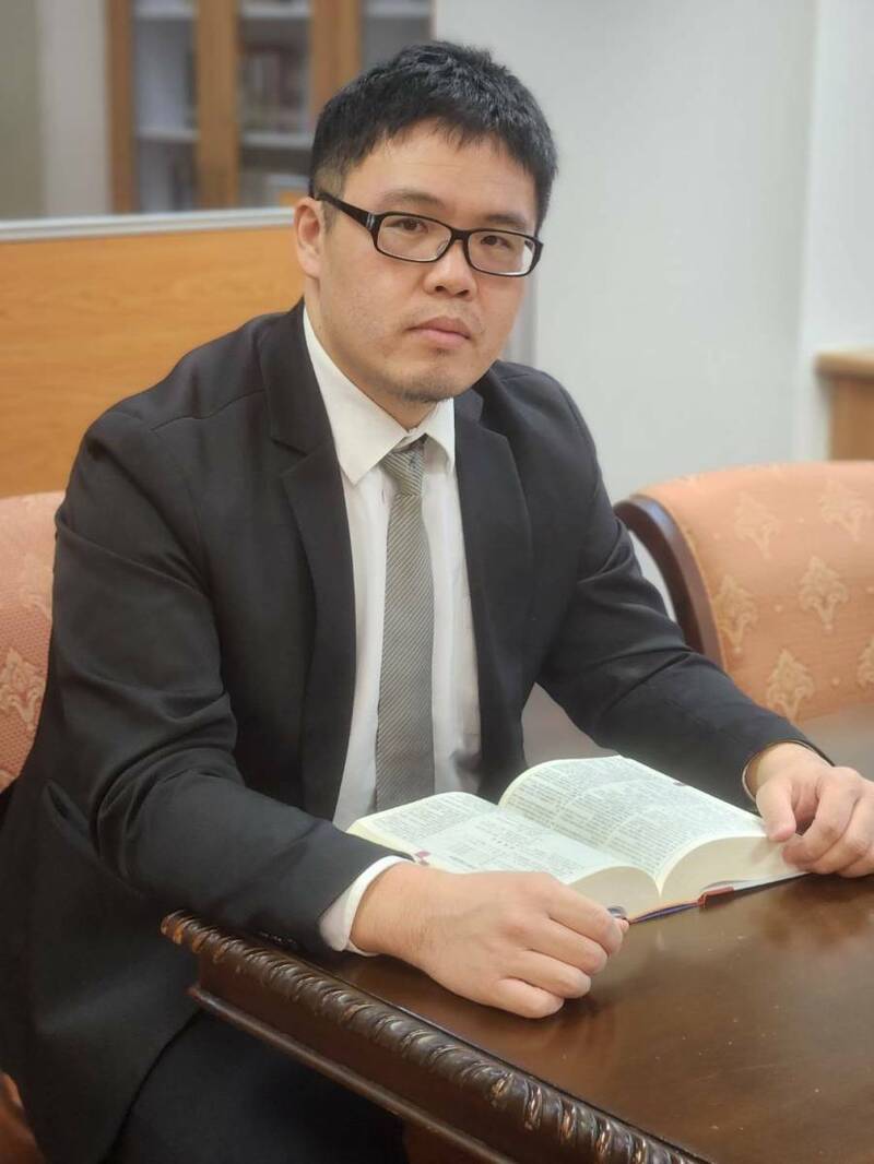 律師警告：求職交出提款卡恐淪詐騙幫兇，切勿輕信要求帳戶密碼