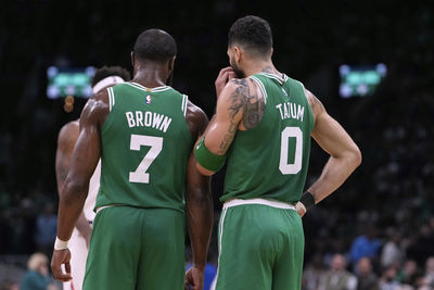 綠衫軍驚人崩盤！連2戰20分領先慘遭逆轉，創NBA季後賽史上首例