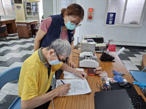 高雄市府推高齡駕照繳回抽獎活動 獎勵長者安全出行