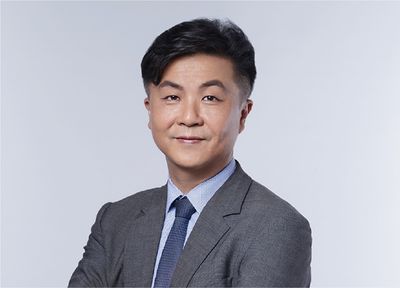 網紅律師呂秋遠拒見私生子 生母心碎揭真相：他只愛自己