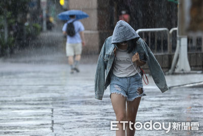 9縣市發布大雨特報！鋒面影響持續至晚，注意雷擊與強陣風