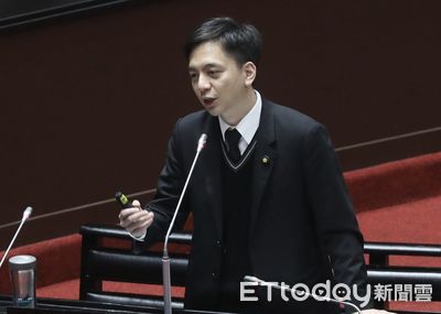 國定假日修法再等等 今討論6小時仍卡關下週續審