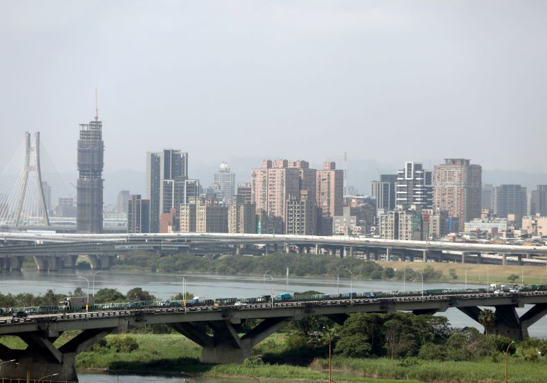 專家揭示購房秘訣：川普關稅下的房地產投資策略