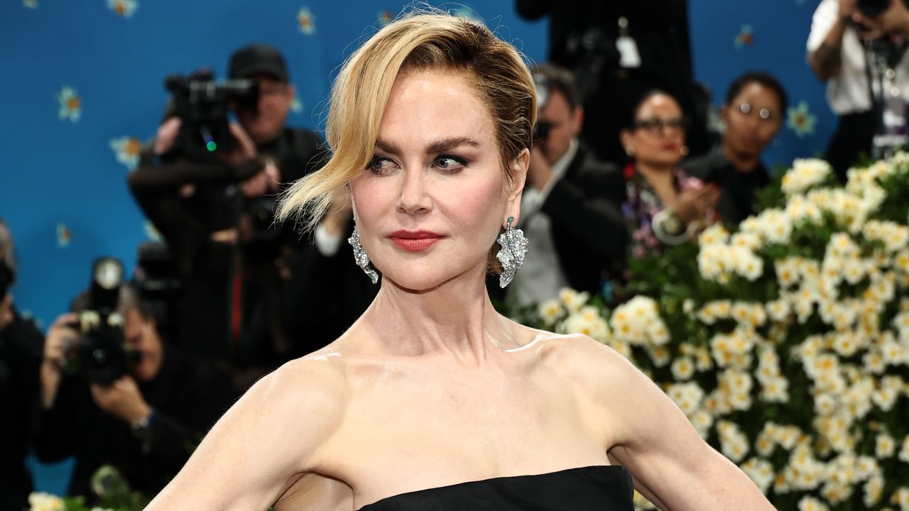 Nicole Kidman 在 Met Gala 2025 以 Balenciaga 致敬剪裁藝術：重新演繹1952經典