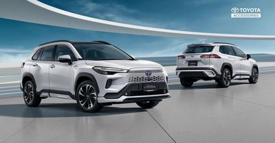 TOYOTA Corolla Cross新配備搶先看！日本版導入方向燈道路投影系統