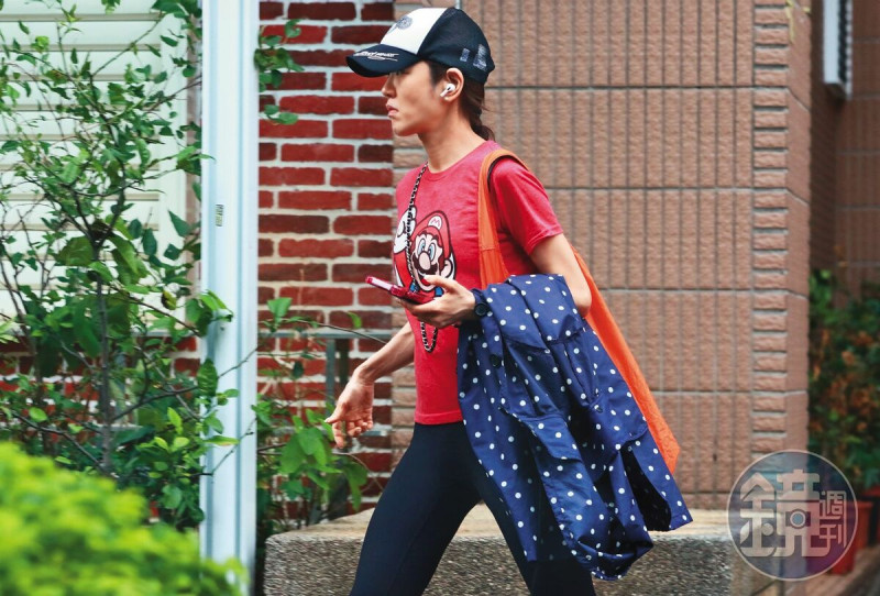 【楊千霈拍拖小開】楊千霈恢單後又爆熱戀 同是離婚有小孩!「建材業陳傑憲」身分曝光