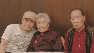 趙傳痛失百歲母親：演出中接噩耗仍堅強完成，兩年內雙親離世