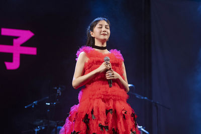 廣末涼子拘留所生活揭秘：胸罩成違禁品，一週僅能洗澡一次