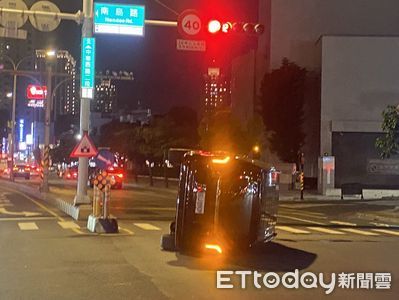 台南議員李啟維促交通局改善南島路轉彎安全島設計