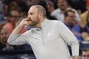 NBA/正朝西區季後賽邁進 灰熊意外宣布開除總教練
