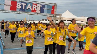 新北龜山國小畢業生挑戰11公里馬拉松 親師生共創感動時刻