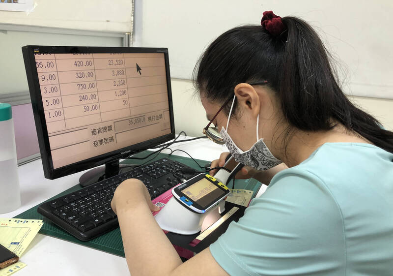 15位台南身障者勇奪職場楷模 展現不凡毅力與專業