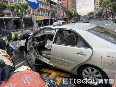 三峽駭人車禍：78歲老翁闖紅燈撞死3人 原因仍待調查