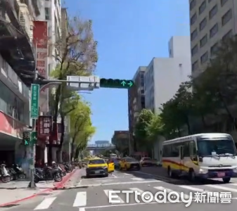 快訊/林森北路大廈磁磚剝落!碎片彈到馬路 母女受傷送醫