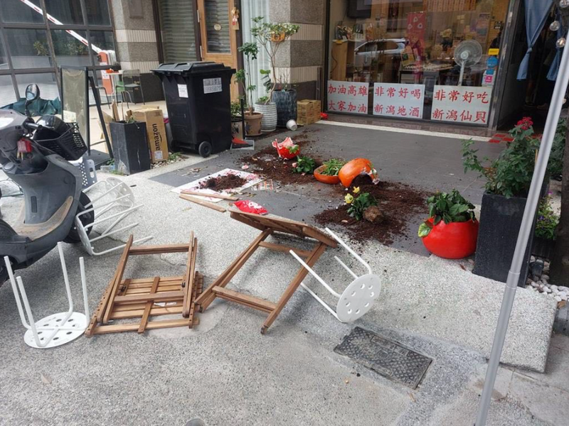 台日夫妻飯糰店遭惡房東砸店 網友力挺尋新址重開