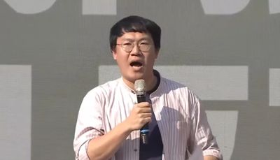 走錯棚?民眾黨找他宣講 上台批預算刪減:吳春城做了最壞示範