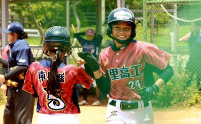 高中女棒驚天逆轉！田苡璿再見全壘打助埔里高工首勝